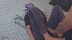 Jouer La chatte serrée d'une latina potelée en chaleur appartient à une bite monstrueuse