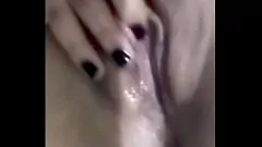 Jouer La jeune salope mexicaine Universitaria Maria Martinez surprise lors d'un appel vidéo en train de se masturber pour son professeur