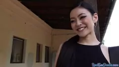 Reproducir Público asiático POV POV Casting Sofá Mamada