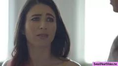 Reproducir Serena Blair y Leda Lothario se involucran en una apasionada sesión de amor lésbico con intensa lamida de coño y dedos