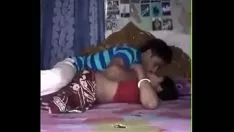 Afspelen Desi bengali getrouwde vrouw geliefd door haar toegewijde voor cam (sexwap24.com)