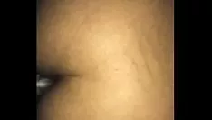 تشغيل بلوتو بورو يمارس الجنس مع تنورة سوداء