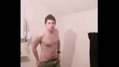 Oynat Wishem striptiz sanatçısı