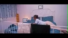 Reproduzir 很假的口氣